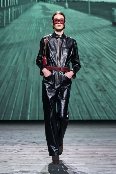 Look 53
